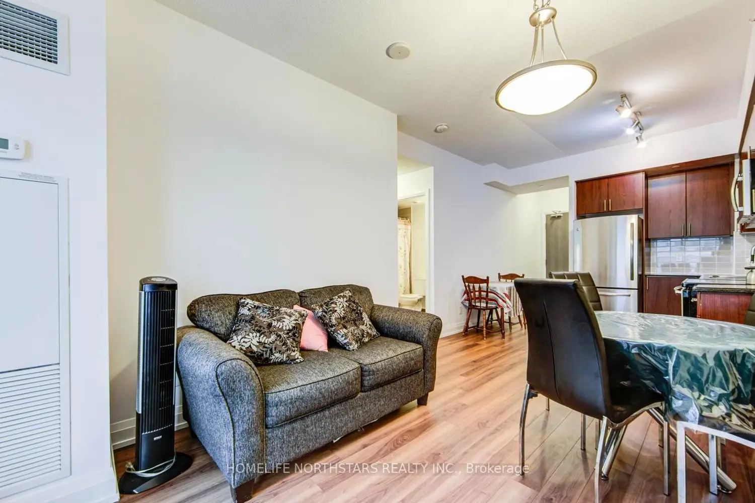 Additional image 9 of 7165 Yonge Street 432