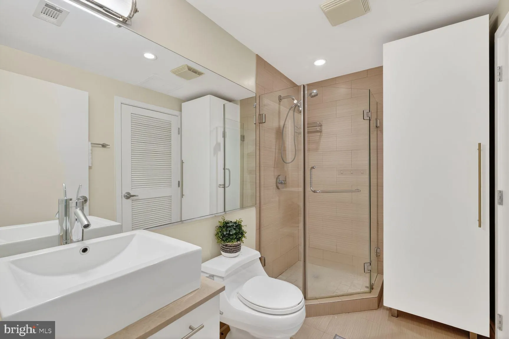 Additional image 34 of 1010 Massachusetts Avenue NW Unit 807, Washington, DC 20001