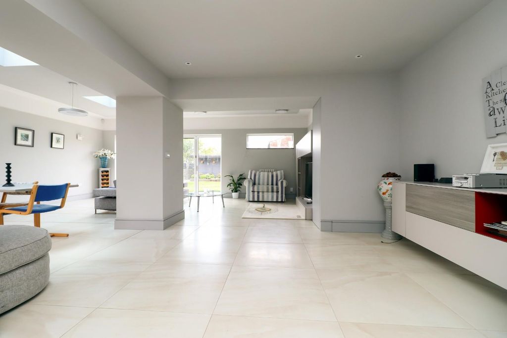 Additional image 14 of 5 bed semi-detached house for salePlymouth Road, Penarth CF64