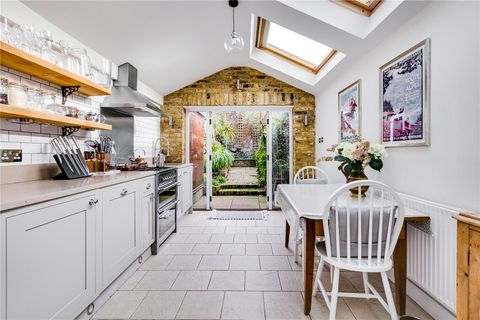 Stanley Road, East Sheen SW14