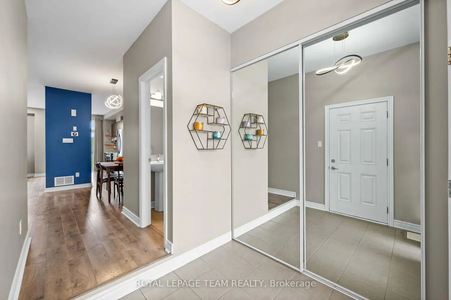 233 Mountain Sorrel Way photo 4