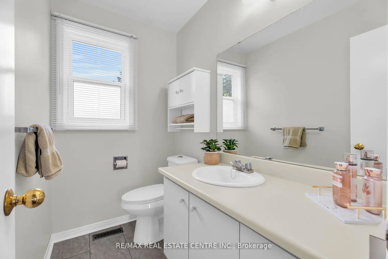 Additional image 15 of 255 Kensington Place