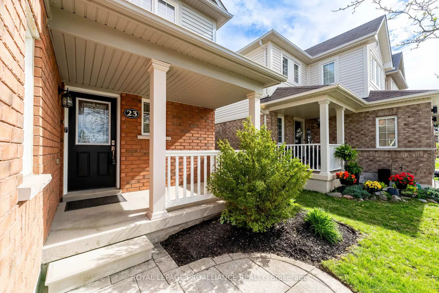 23 Courvier Crescent photo 5
