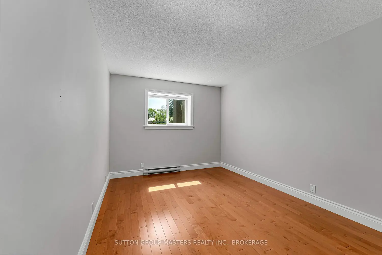 Additional image 16 of 610 William Street South 302