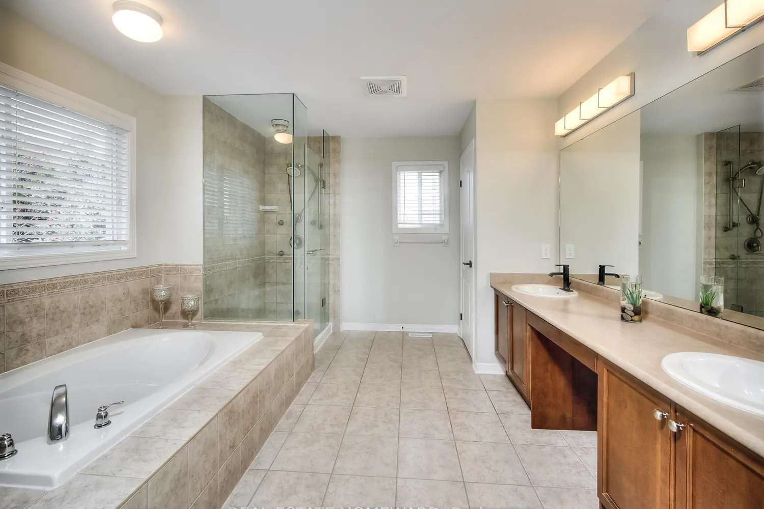 Additional image 4 of 225 Ridgemere Court