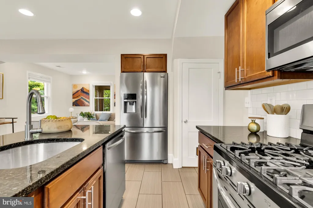 Additional image 16 of 1917 T Place SE, Washington, DC 20020
