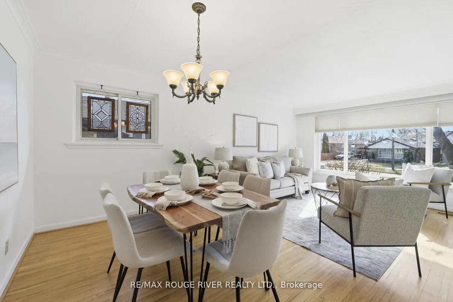 114 Rochman Boulevard photo 4
