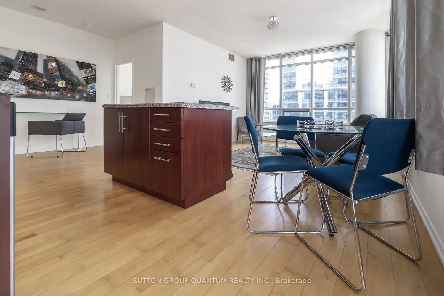 65 Bremner Boulevard 2605 photo 5