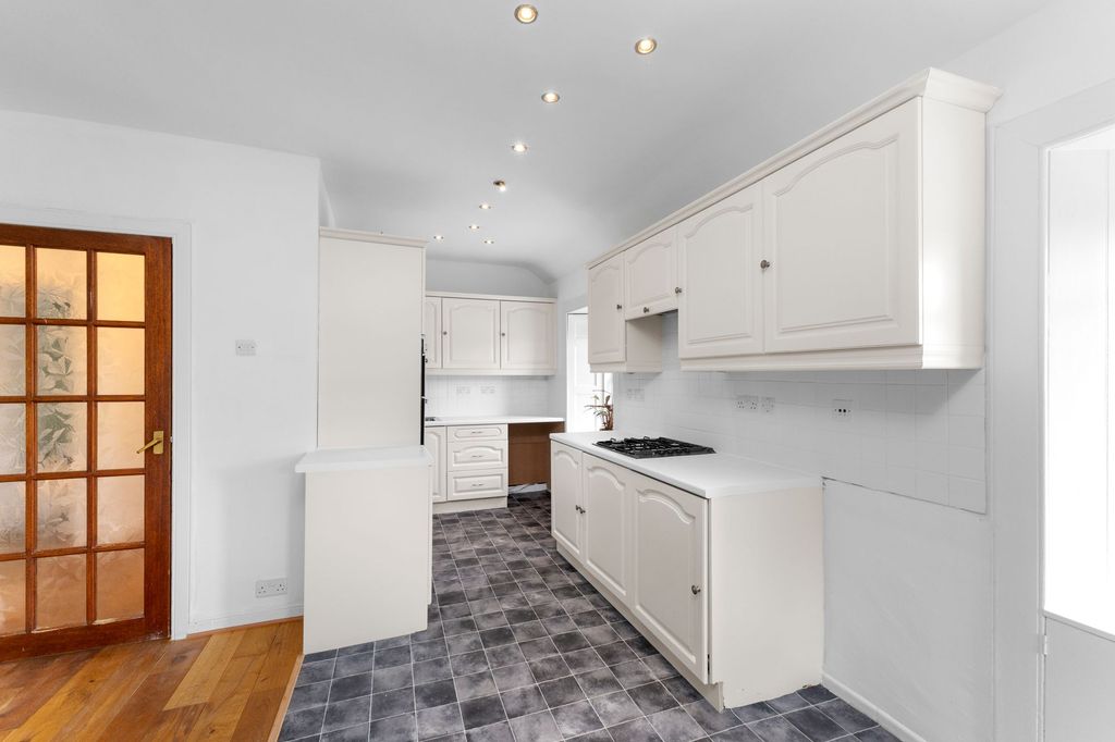 Additional image 11 of 2 bed flat for saleMain Street, East Calder EH53