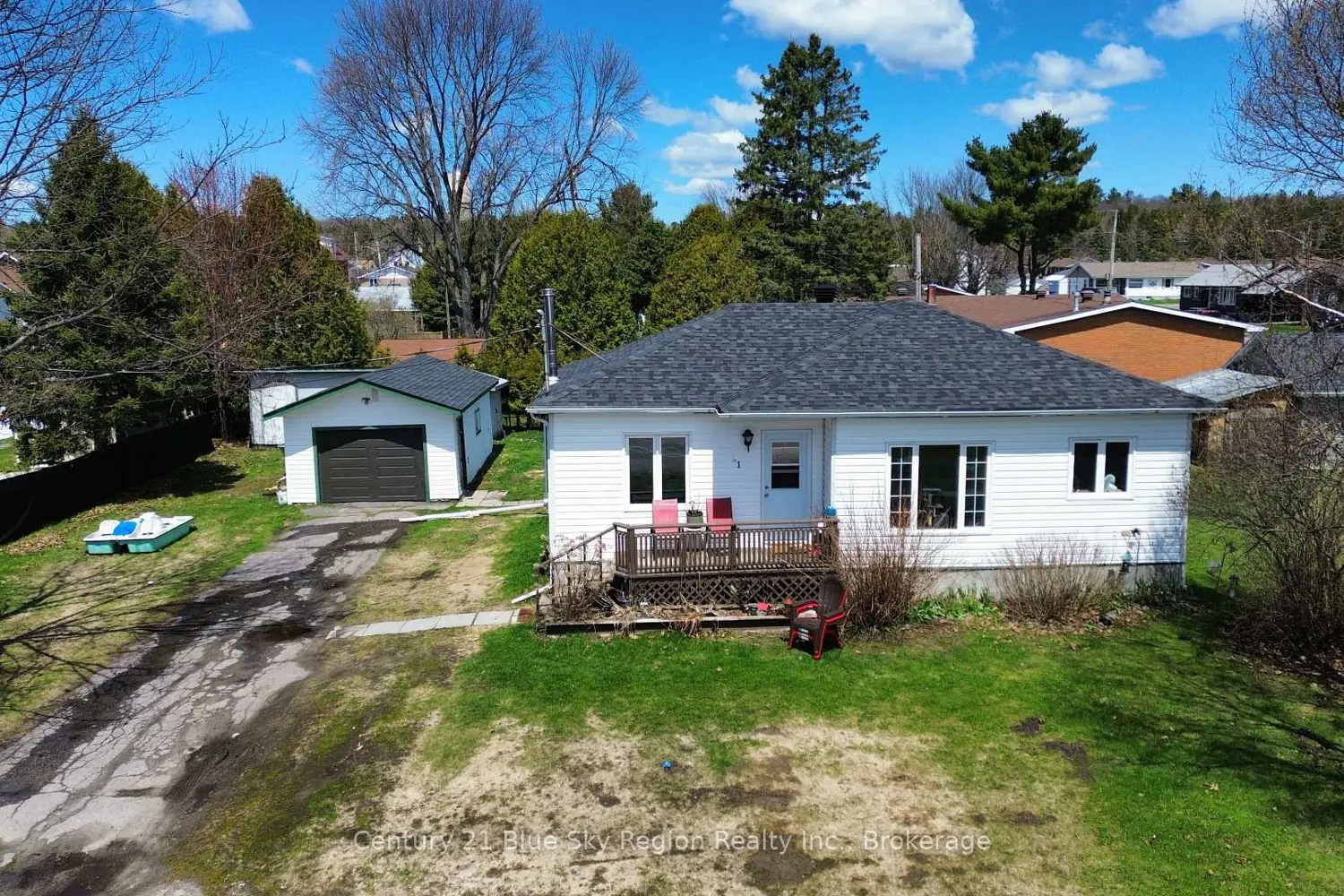 Additional image 18 of 21 Gingras Avenue