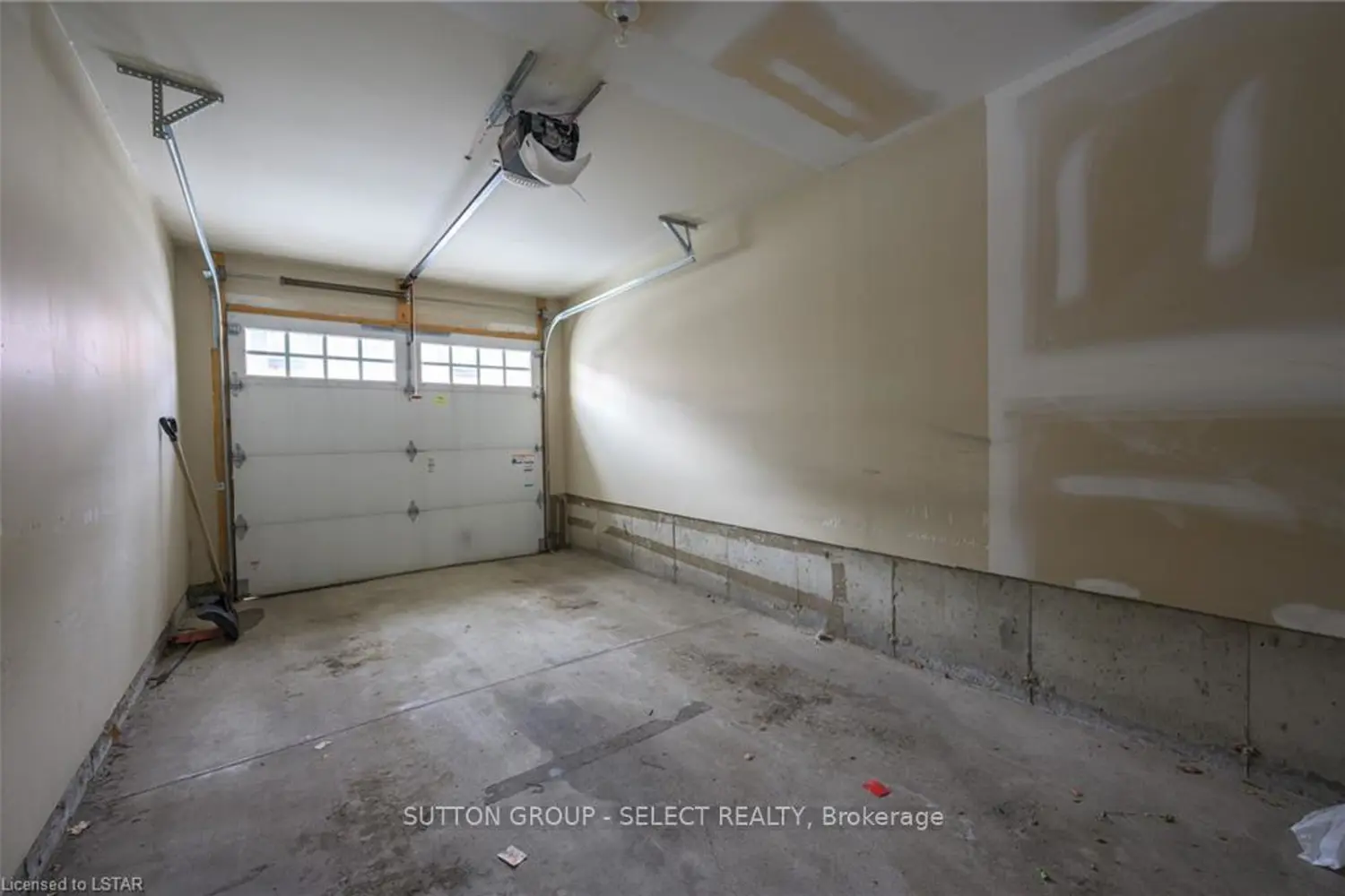 Additional image 20 of 1850 Beaverbrook Avenue 3