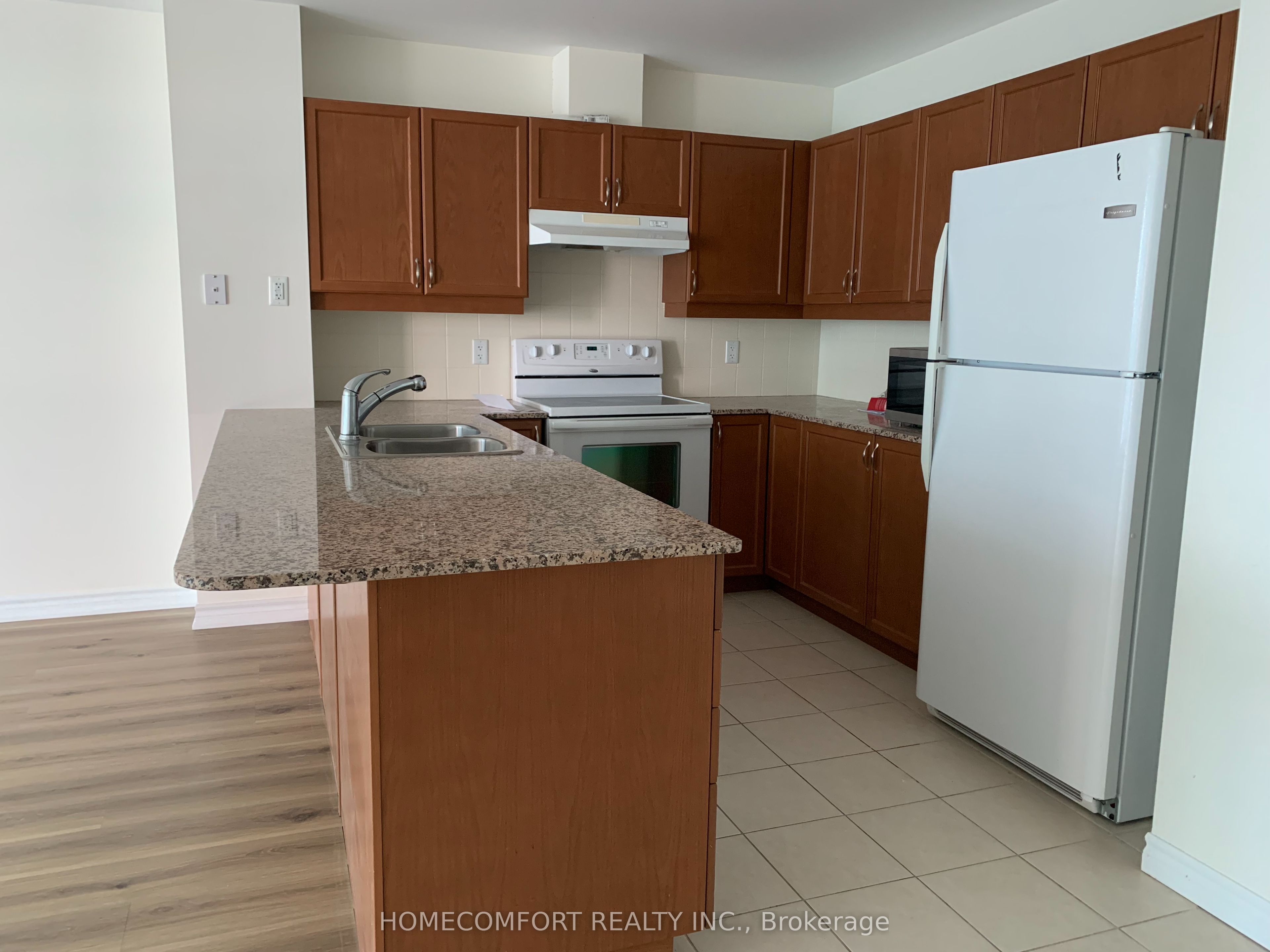 Additional image 3 of 909-33 Ellen Street, Barrie, ON, L4N 6E9