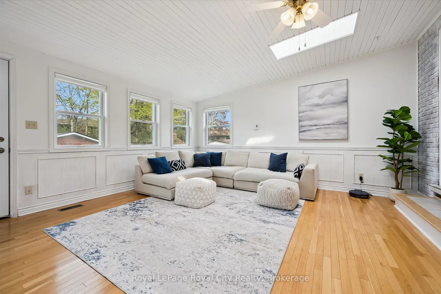 Additional image 9 of 637 Cedargrove Place