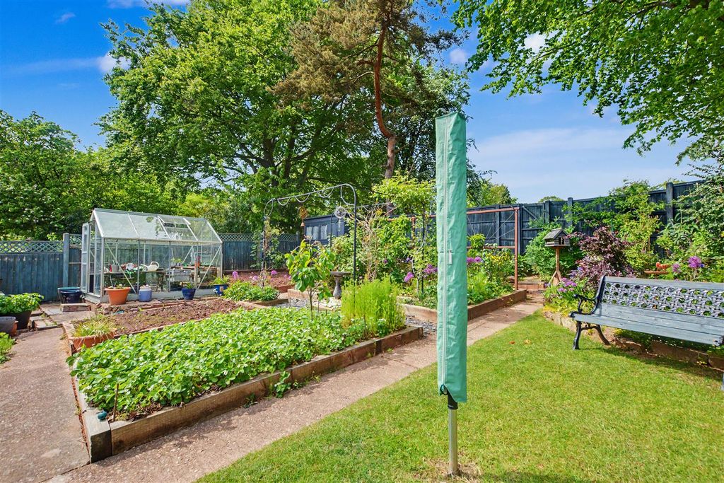 Additional image 23 of 3 bed detached house for saleGreenland Crescent, Beeston, Nottingham NG9