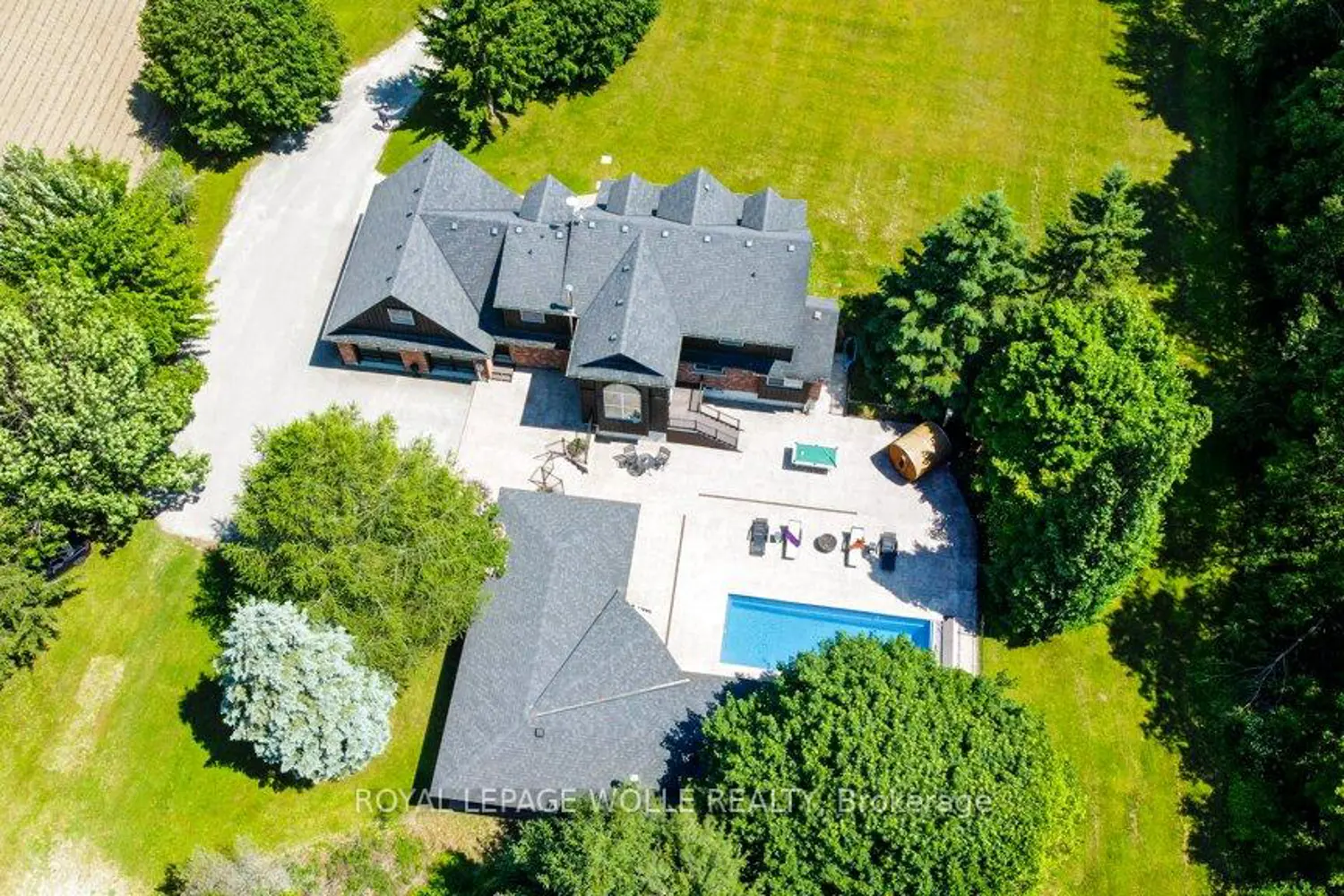 8466 Sideroad 30