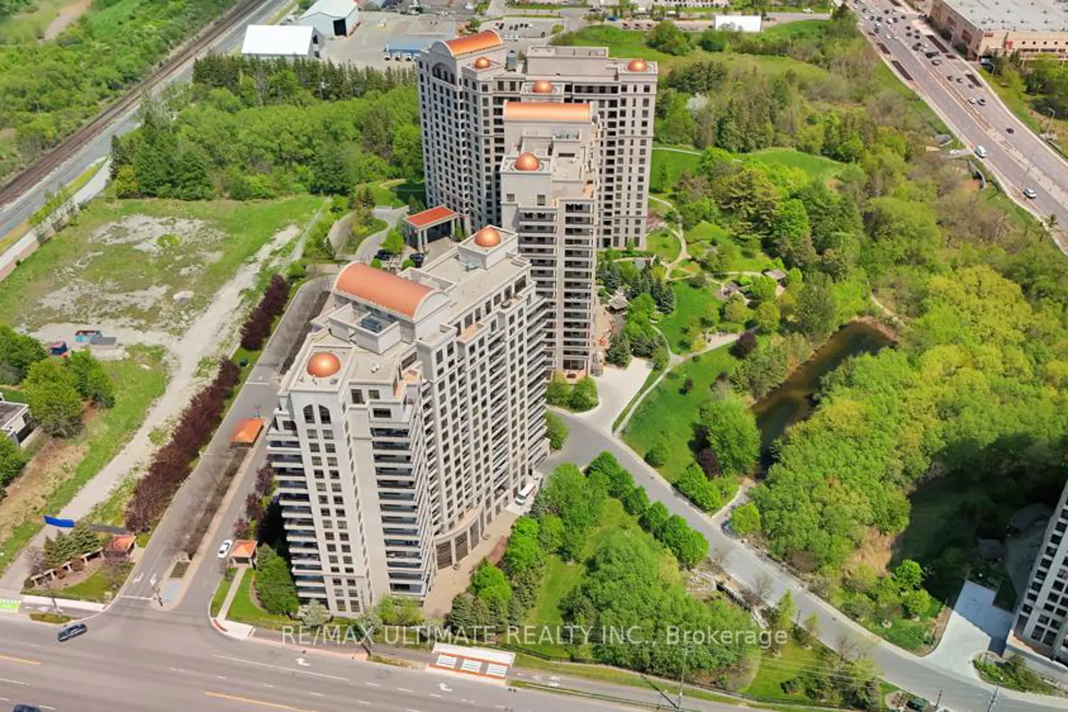 Additional image 19 of 9235 Jane Street 407