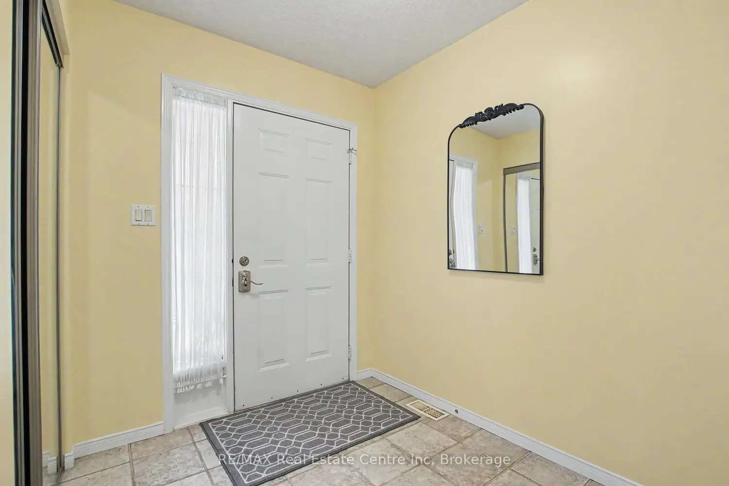 941 Gordon Street 48