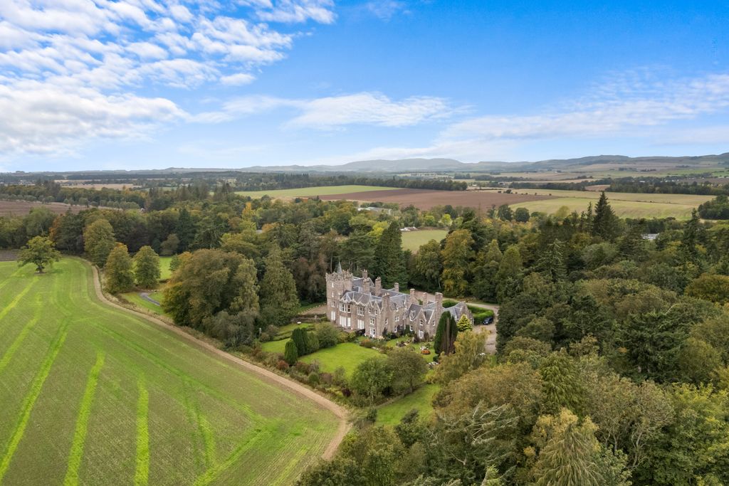 Additional image 26 of 2 bed flat for saleFlat 6, Finavon Castle, Finavon, Forfar DD8