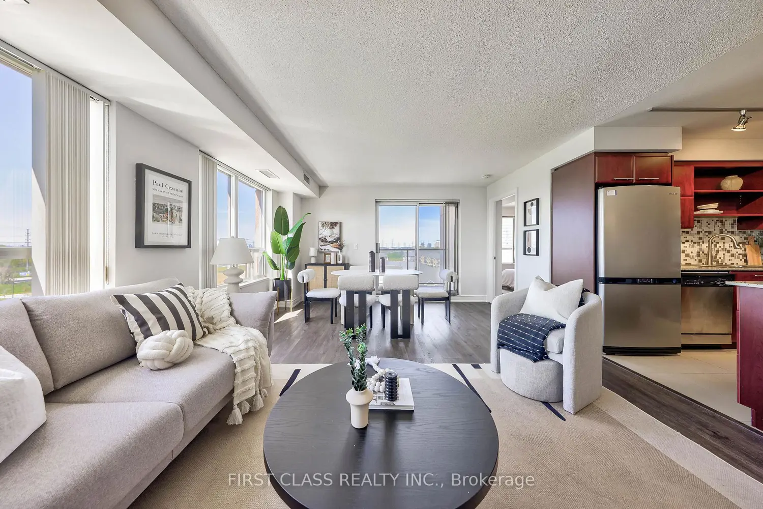 Additional image 4 of 37 Galleria Parkway 916