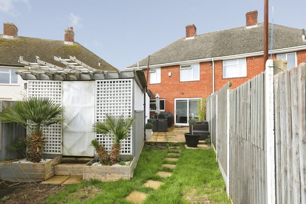 Additional image 14 of 3 bed semi-detached house for saleManor Grove, Sittingbourne, Kent ME10
