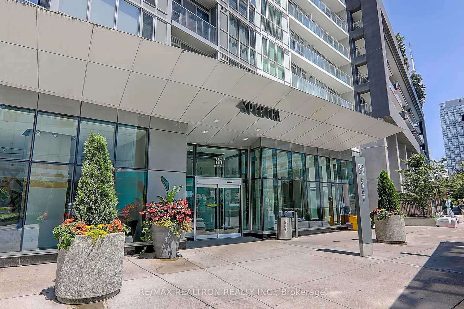 85 Queens Wharf Road 2606 photo 2