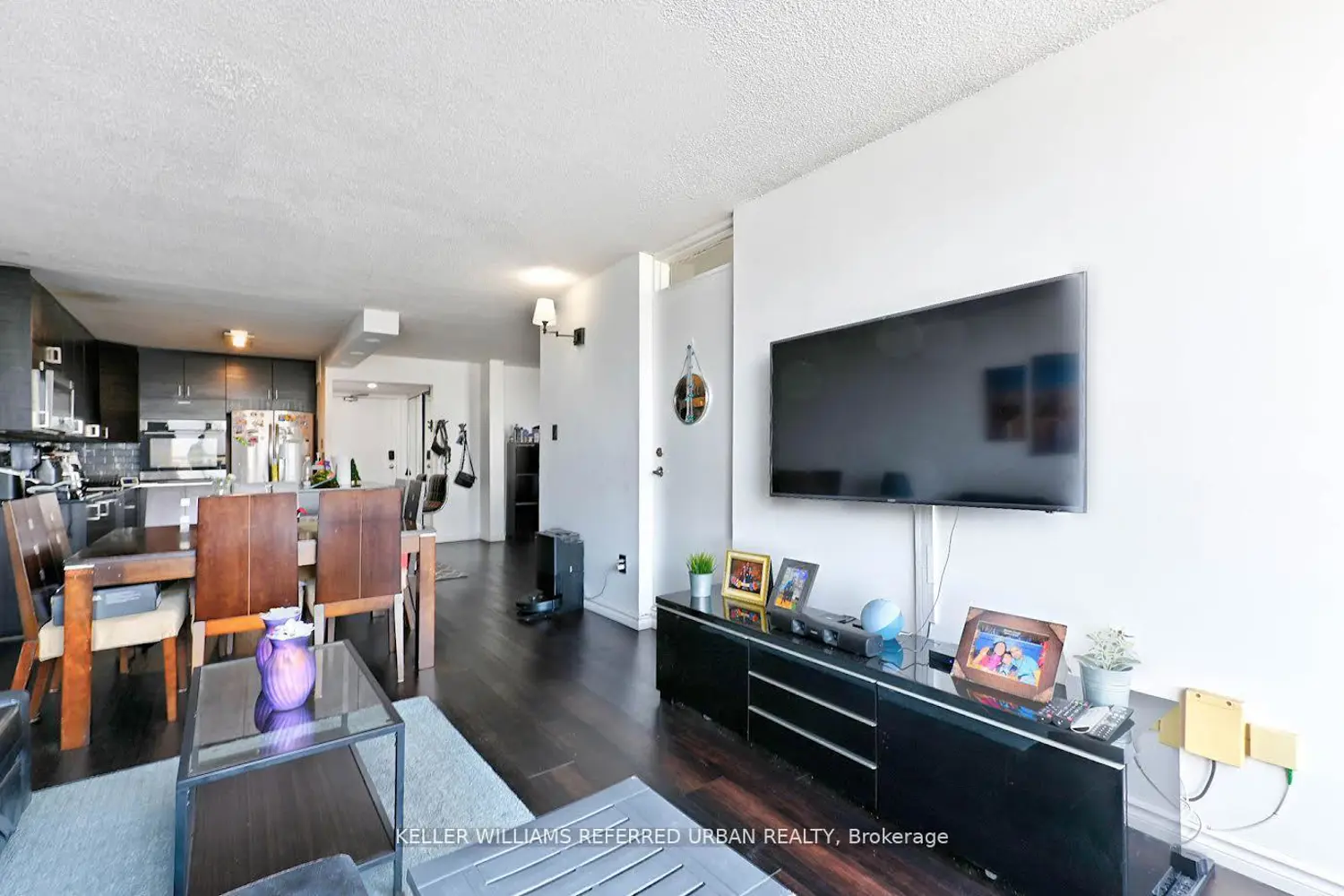 10 Martha Eaton Way 1811 photo 4
