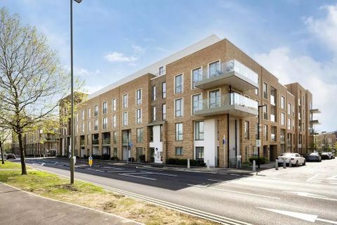 Trobridge Parade, Colindale NW9