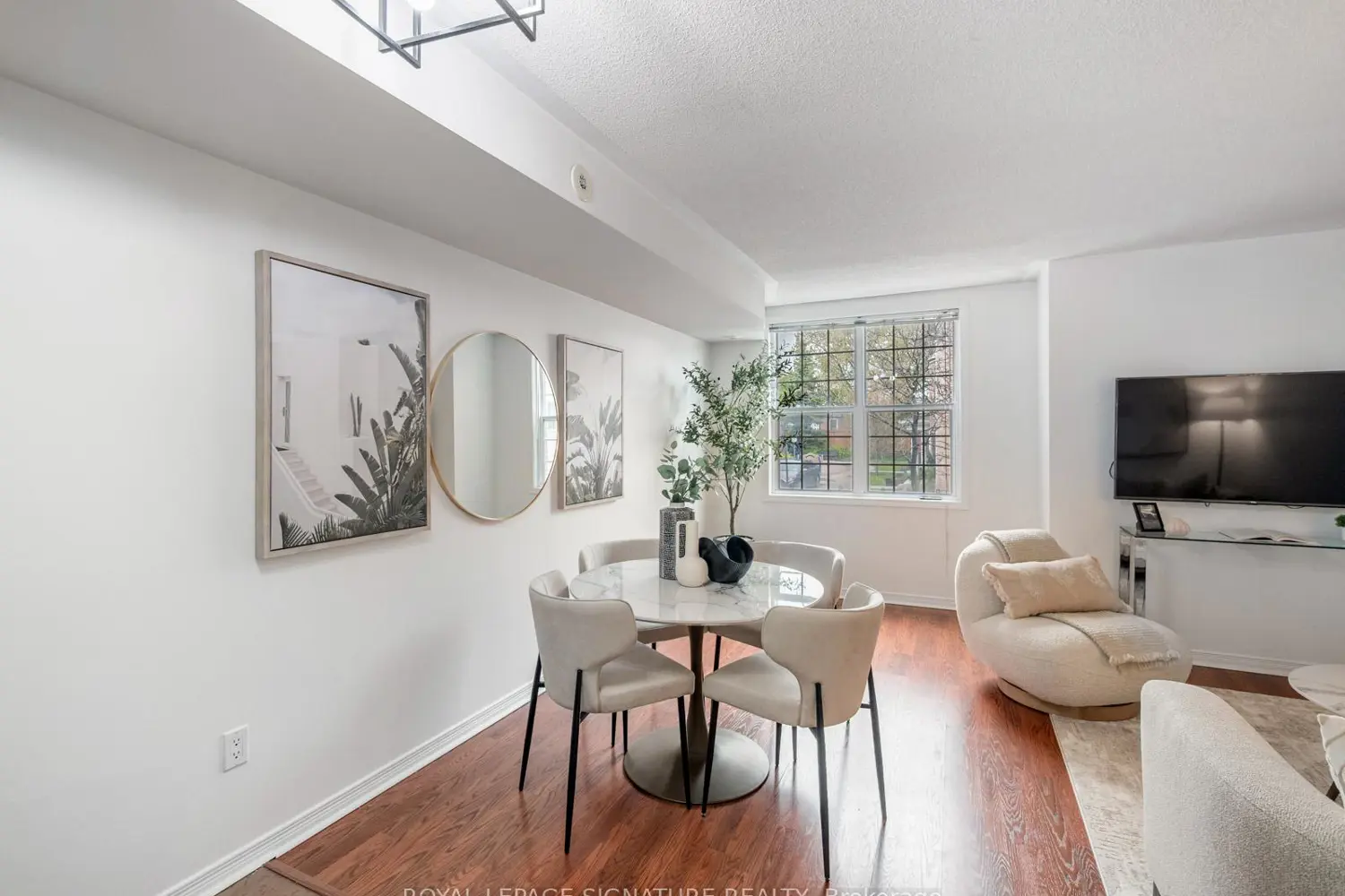 45 Strangford Lane 201 photo 5