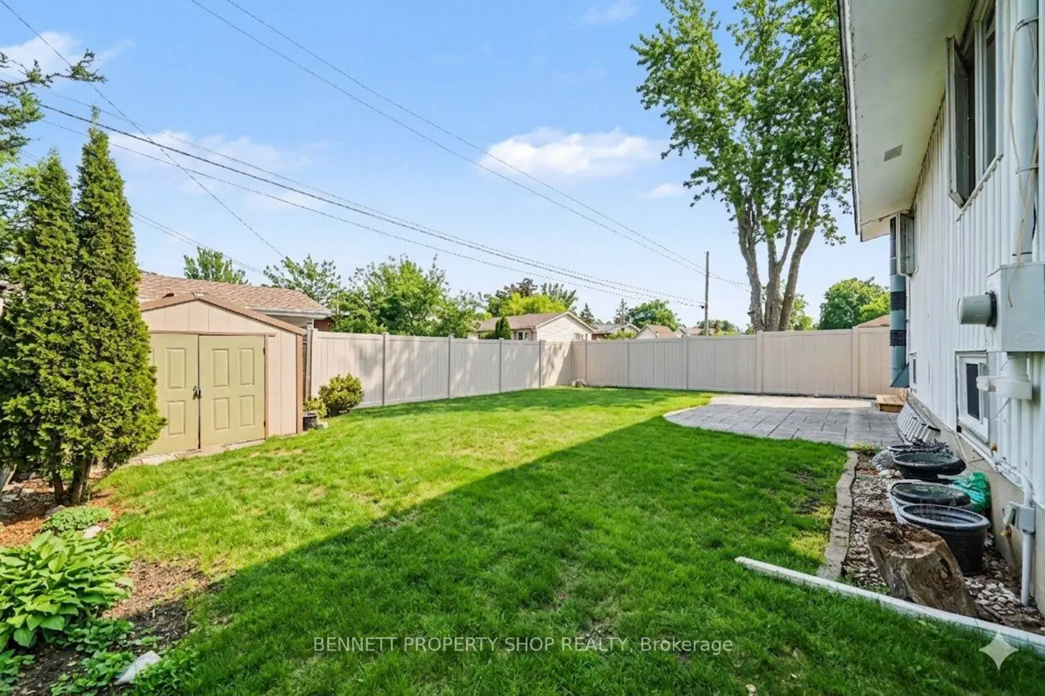 580 Blanchard Crescent photo 3