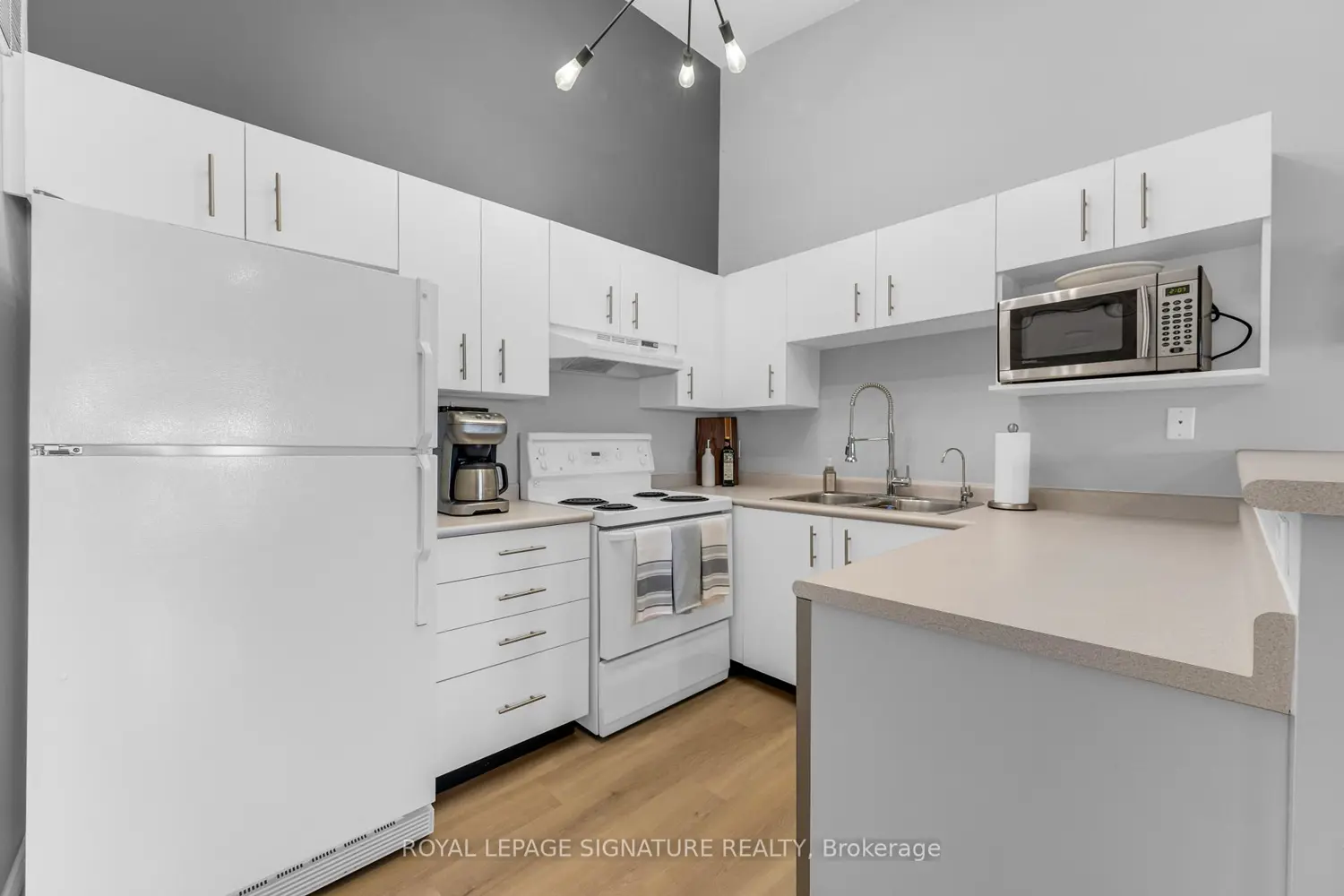Additional image 9 of 4005 Kilmer Drive 410