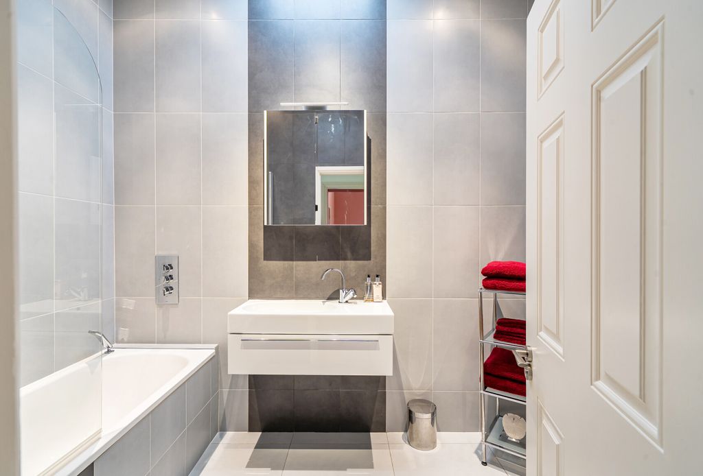 Additional image 13 of 2 bed flat for saleBattlefields, Lansdown, Bath, Gloucestershire BA1