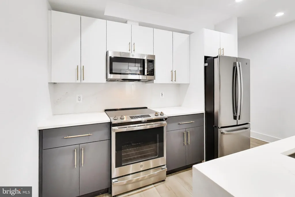 Additional image 9 of 4411 1/2 Illinois Avenue NW Unit B, Washington, DC 20011