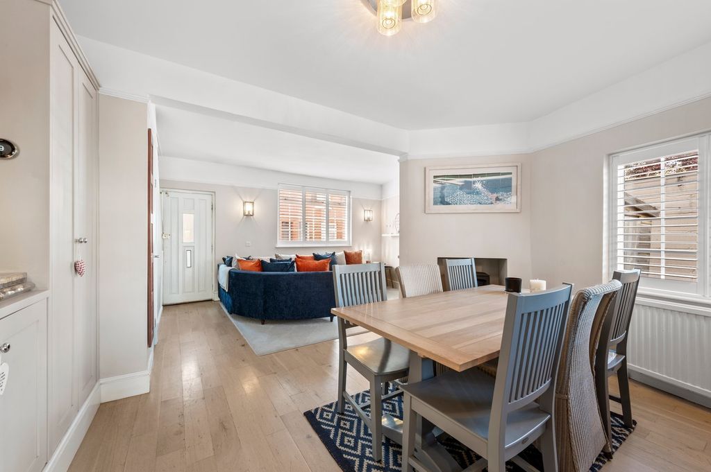Additional image 17 of 3 bed terraced house for saleGlencoe Road, Weybridge KT13