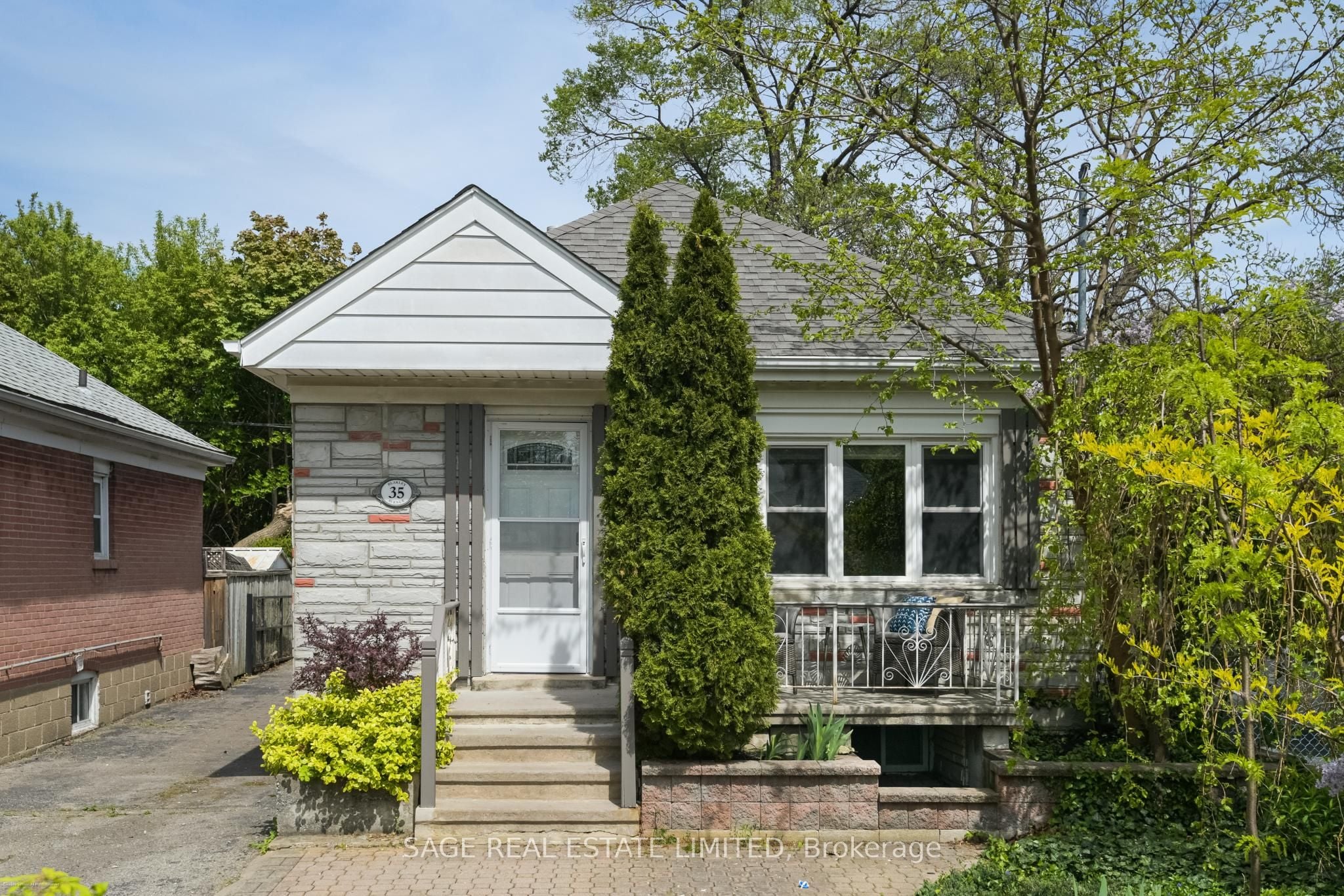 Additional image 3 of 35 Blakley Avenue, Toronto, ON, M6N 3Y4