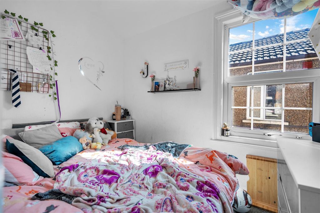 Additional image 19 of 4 bed terraced house for saleWelholme Road, Grimsby DN32
