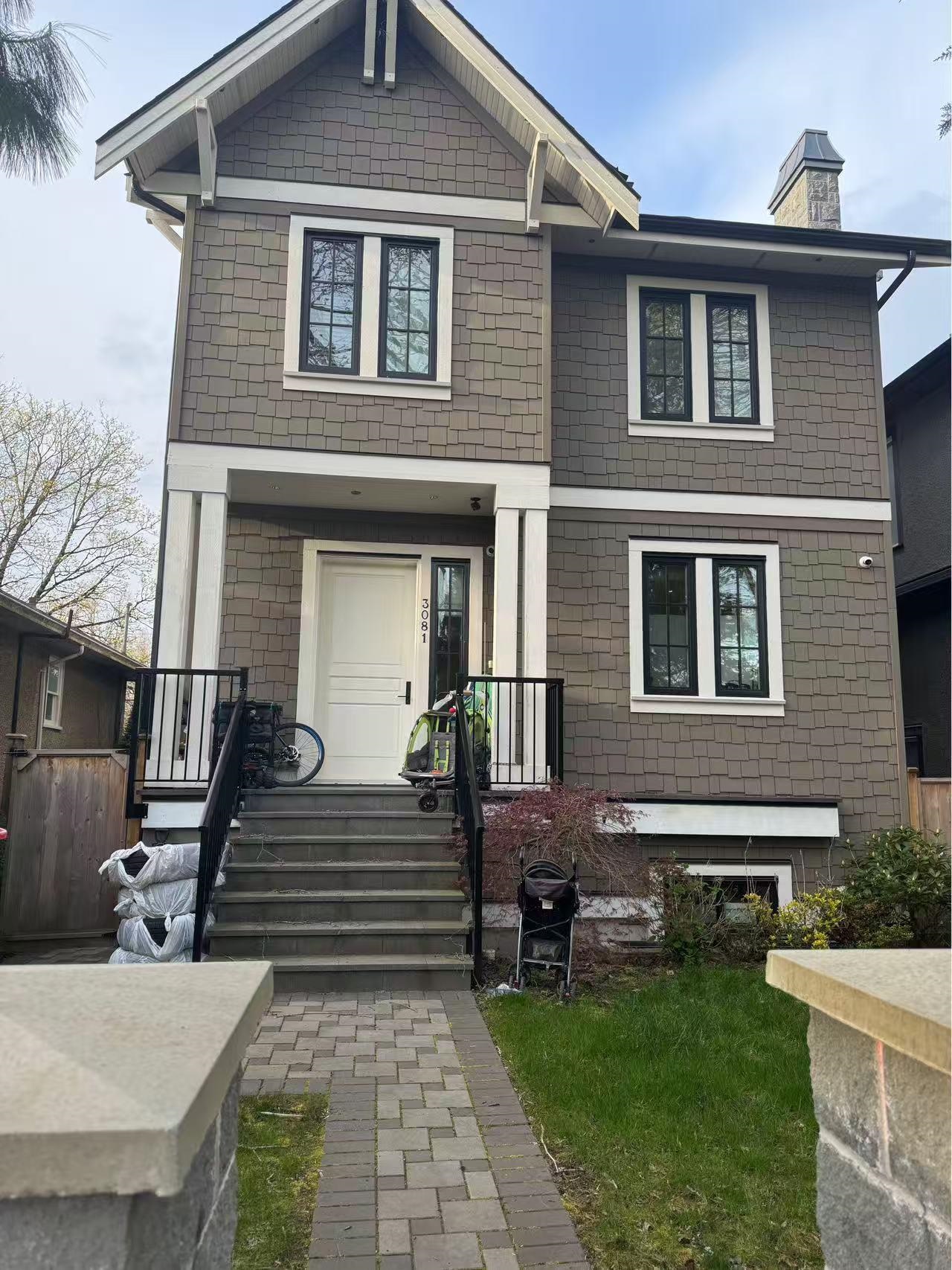 3000 W 15 Avenue, Vancouver, BC, V6K 3A5
