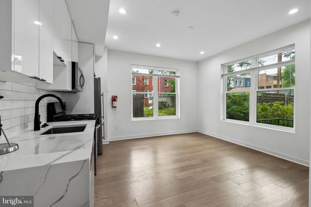 Additional image 2 of 1019 17th Place NE Unit 103, Washington, DC 20002