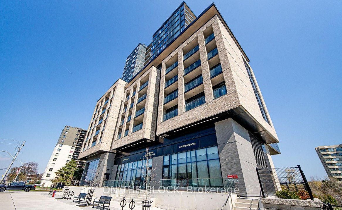 423-86 Dundas Street E, Mississauga, ON, L5A 1W4