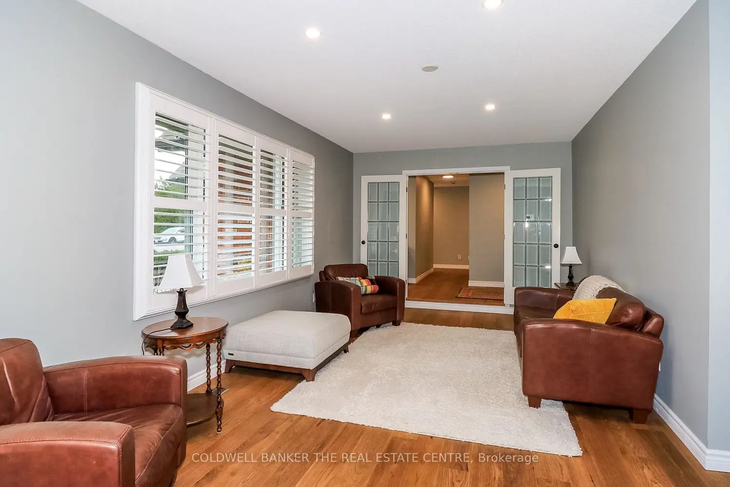 33 Elvyn Crescent photo 3