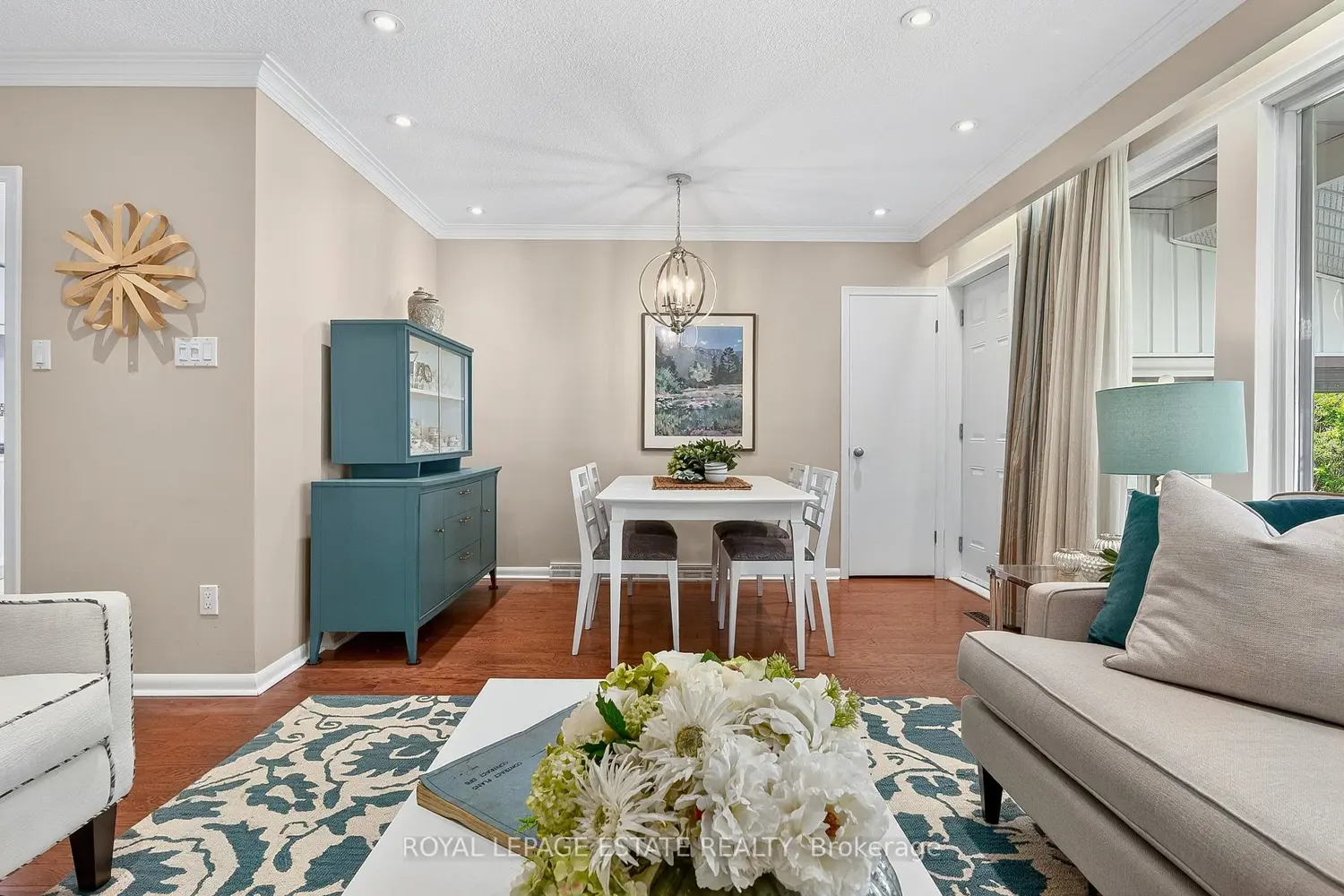 8 Wallbridge Court photo 5
