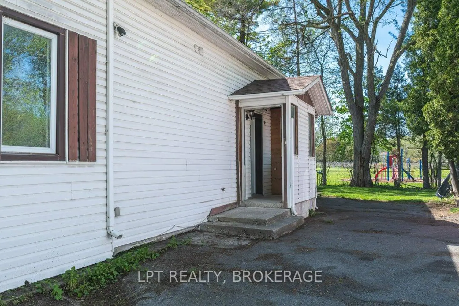 Additional image 4 of 4069 Bath Road