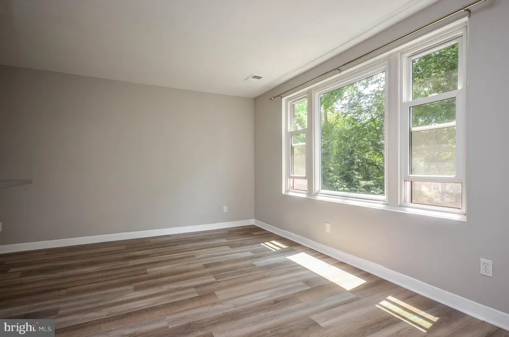 Additional image 4 of 4840 Macarthur Boulevard NW Unit 404, Washington, DC 20007