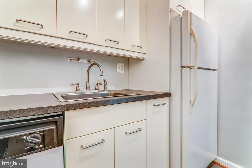 Additional image 9 of 940 25th Street NW Unit 817-S, Washington, DC 20037