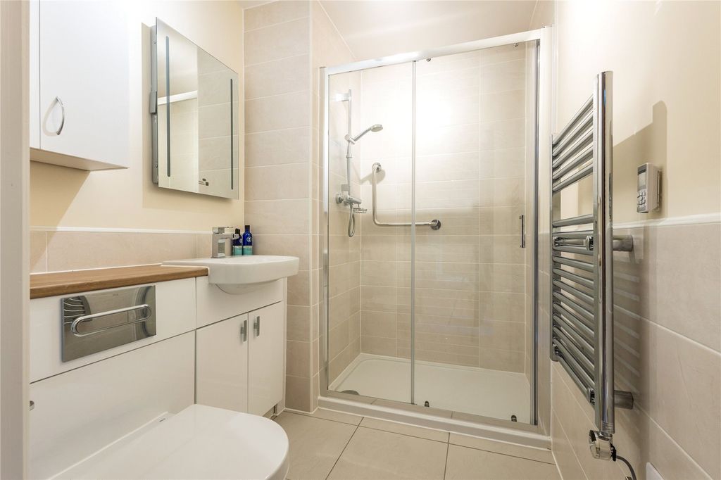 Additional image 5 of 2 bed flat for saleSummerfield Place, Wenlock Road, Shrewsbury, Shropshire SY2