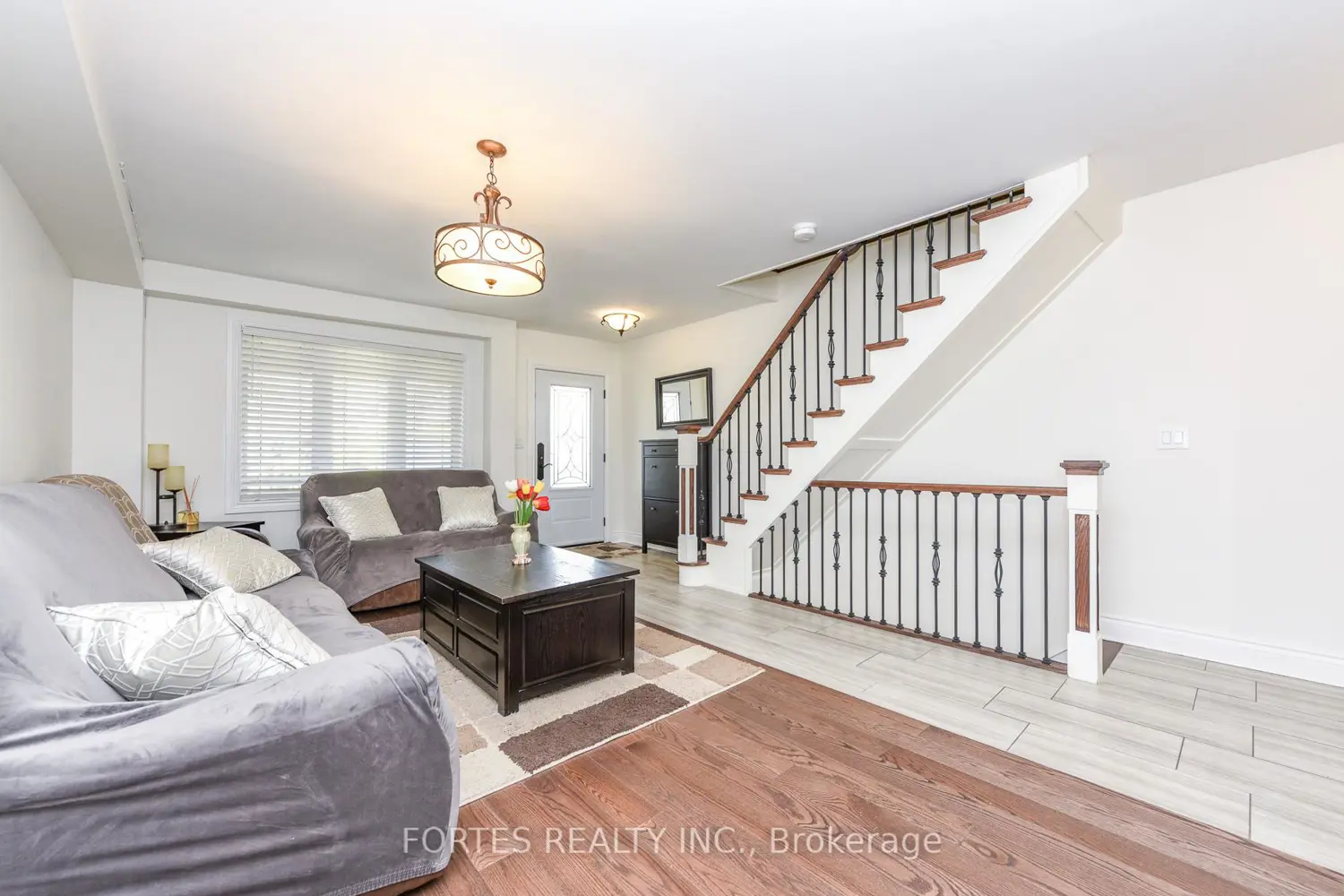 285 Gilbert Avenue photo 3