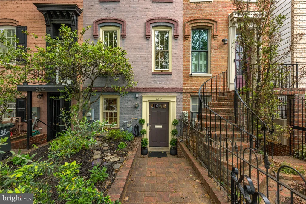 Additional image 2 of 606 E Street SE, Washington, DC 20003