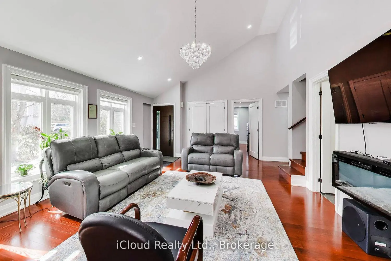 Additional image 5 of 16175 Jane Street
