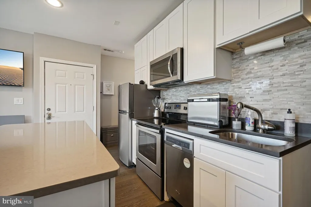 Additional image 3 of 4809 3rd Street NW Unit 4, Washington, DC 20011