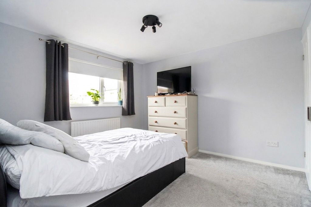 Additional image 11 of 3 bed semi-detached house for saleBrockmans Close, Minster, Ramsgate CT12