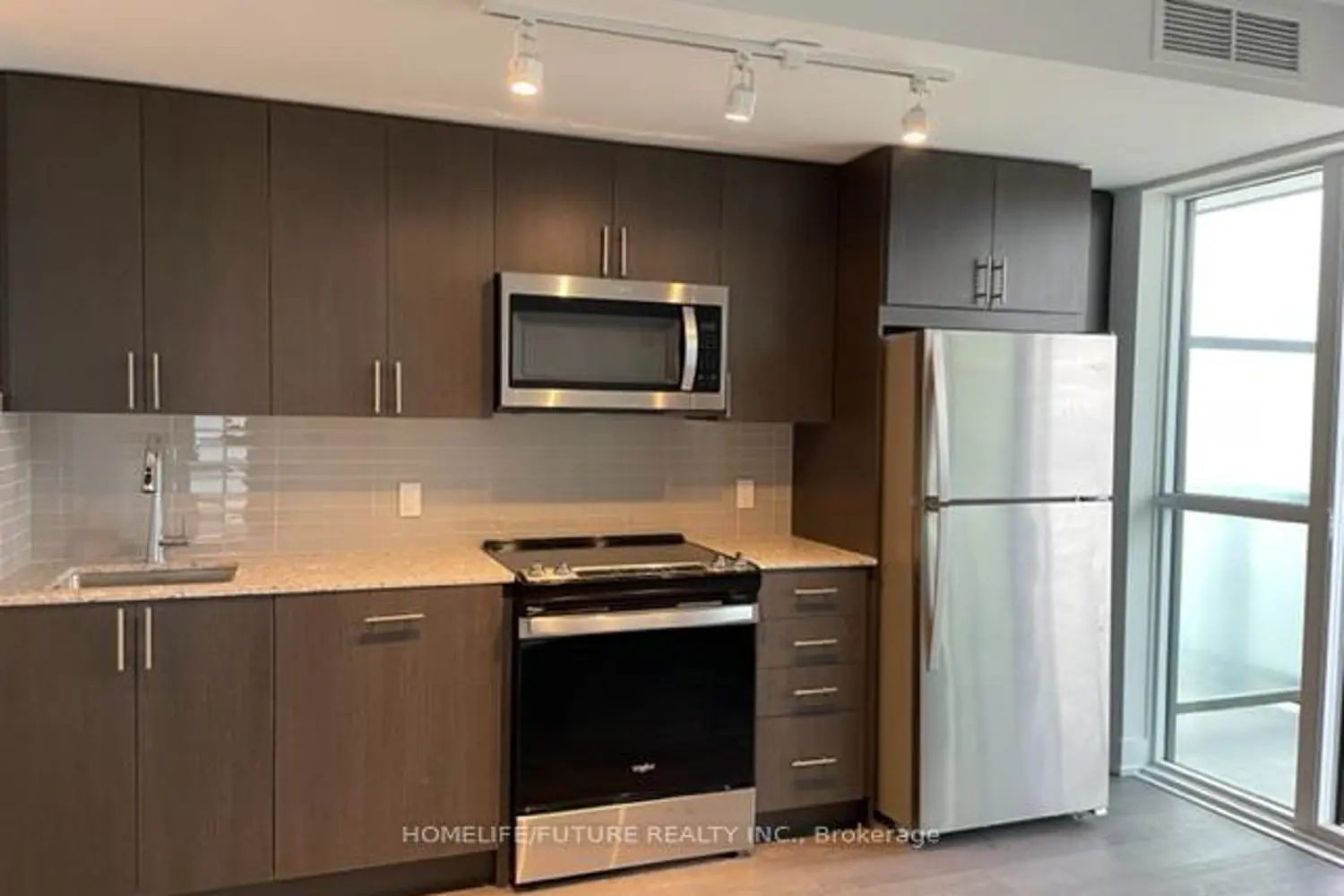 Additional image 7 of 2550 Simcoe Street 407